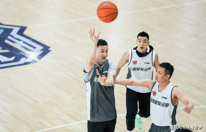 米兰网站 -拉齐奥训练开放日，今夜门线救险引欢呼，全明星赛在即，训练强度明显提升的简单介绍